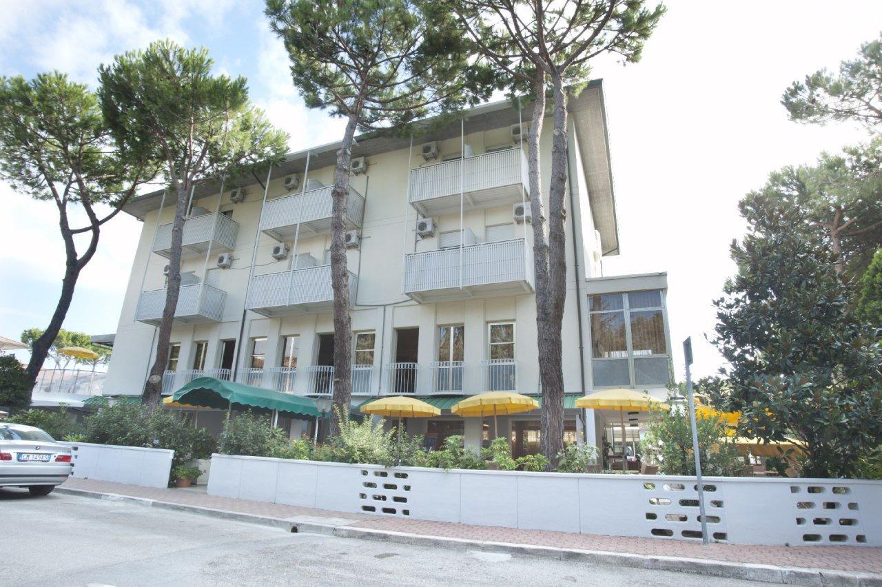Hotel Giunchi Cervia Exterior foto